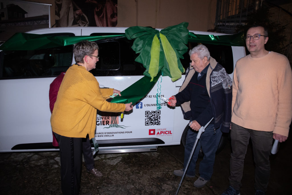 Soirée d'inauguration de l'Olivier du Gier.